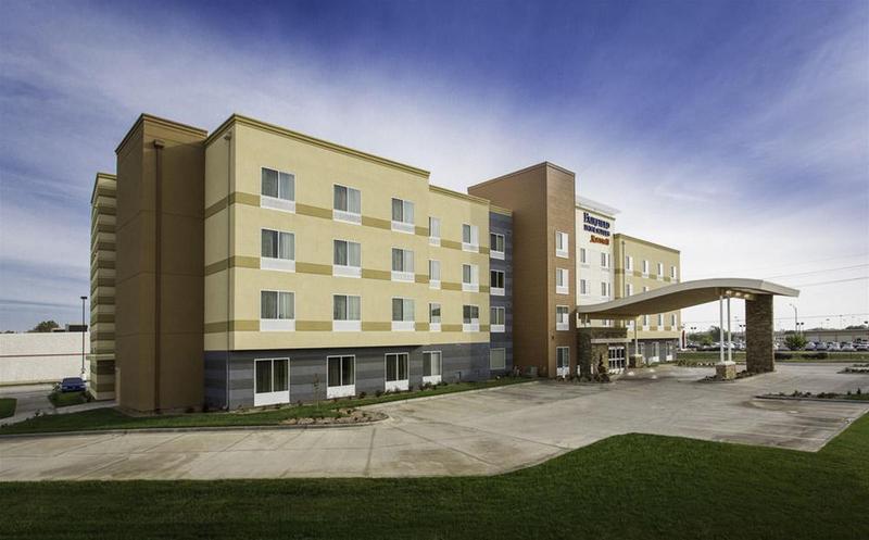 Fairfield Inn & Suites By Marriott Omaha West Exterior photo